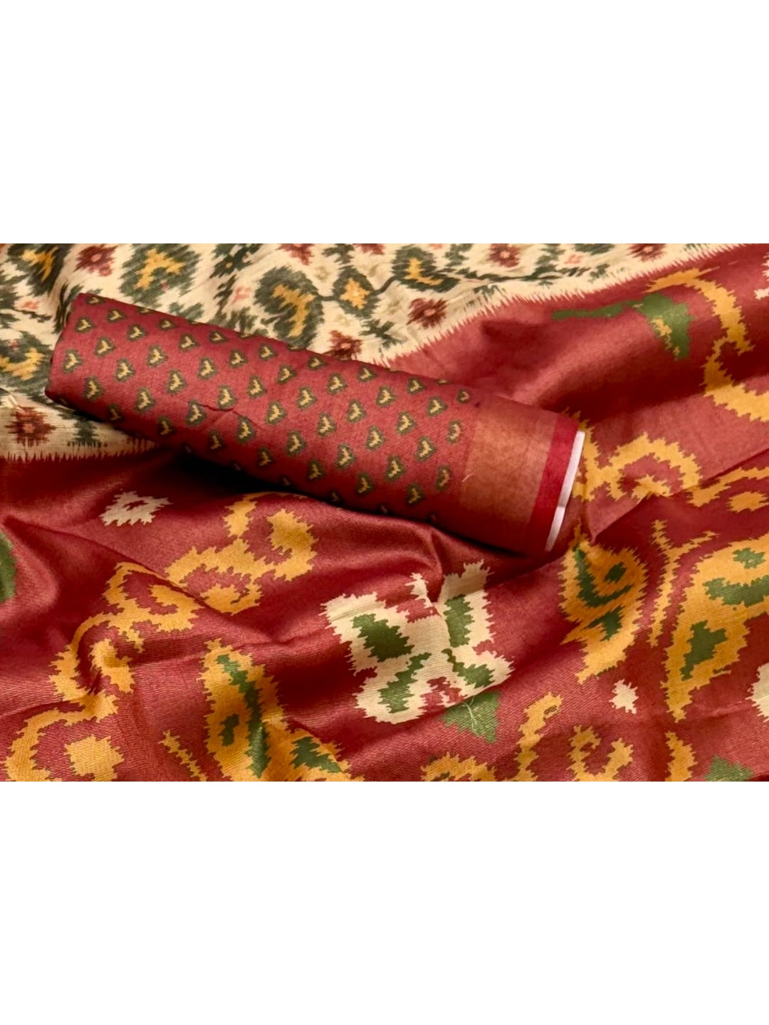 Peachmode Cream Digital Printed Silk Blend Saree - Image 4