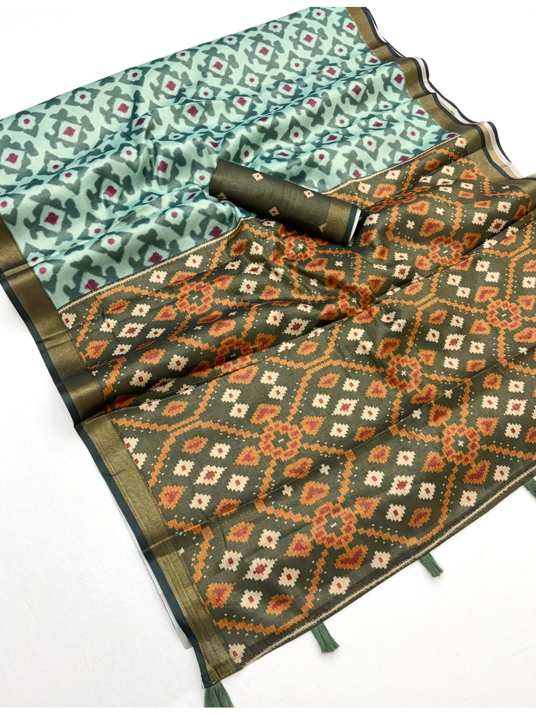 Peachmode Sea Green Digital Printed Silk Blend Saree - Image 3