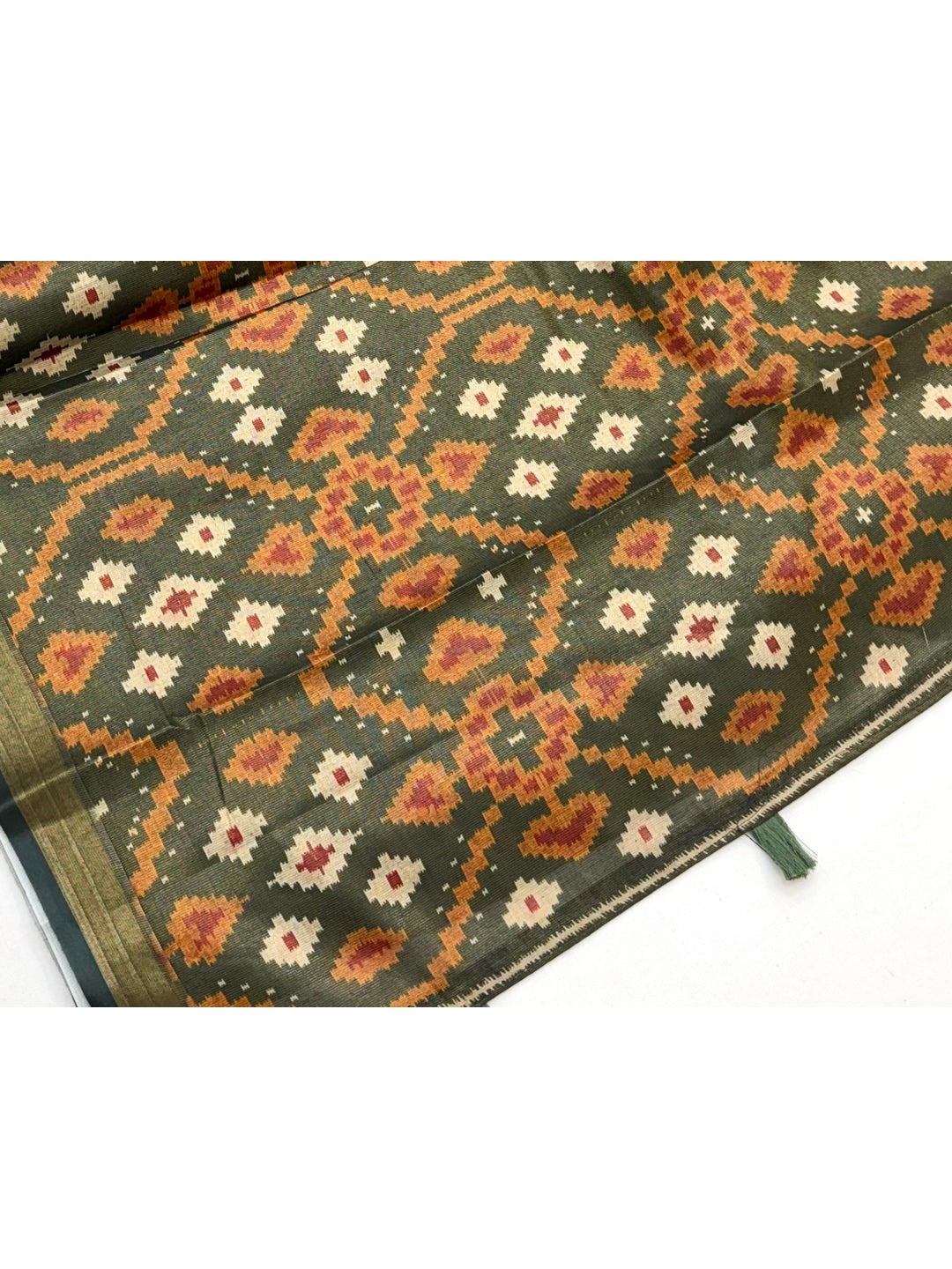 Peachmode Sea Green Digital Printed Silk Blend Saree - Image 5