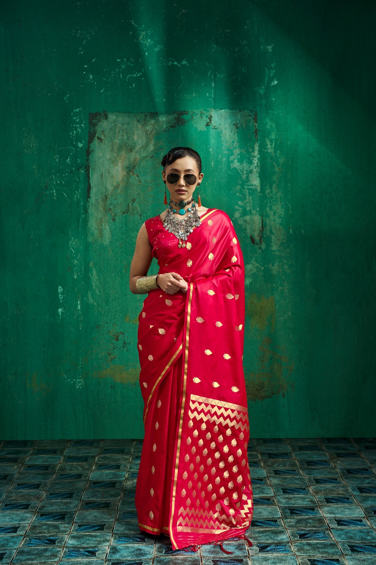 Peachmode Red Satin Handloom Woven Saree - Image 1