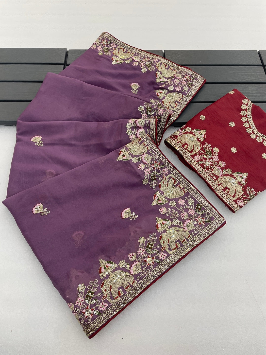 Peachmode Lavender Elephant Embroidered Georgette Silk Saree - Image 4