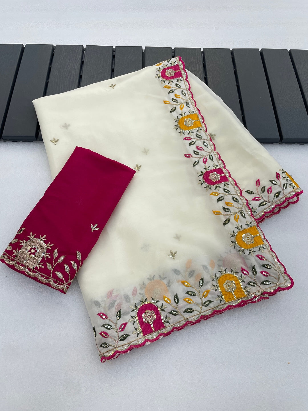 Peachmode Offwhite Embroidered Georgette Silk Saree - Image 2