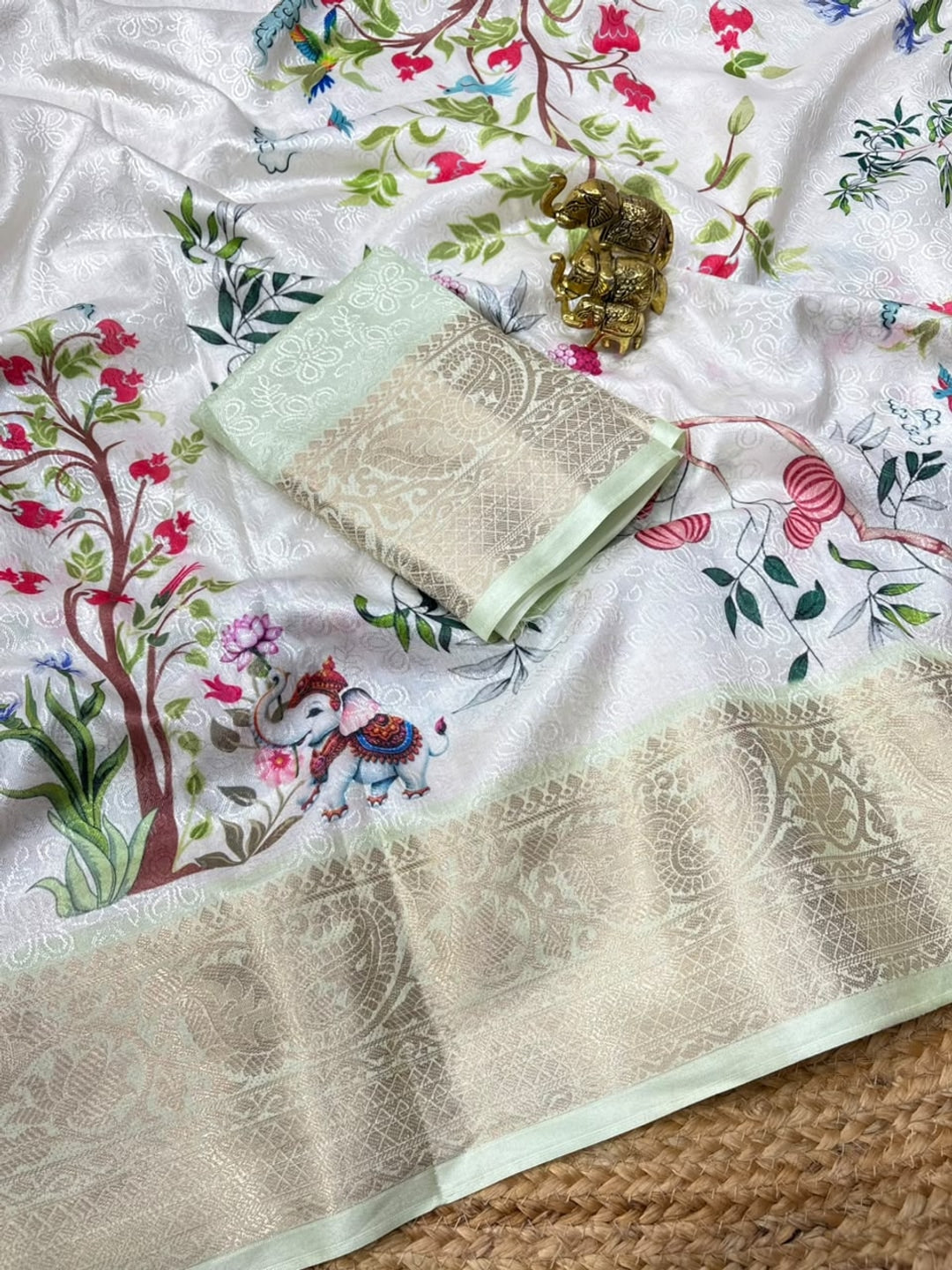 Peachmode White Floral Digital Print Dola Silk Saree With Jacquard Border - Image 3
