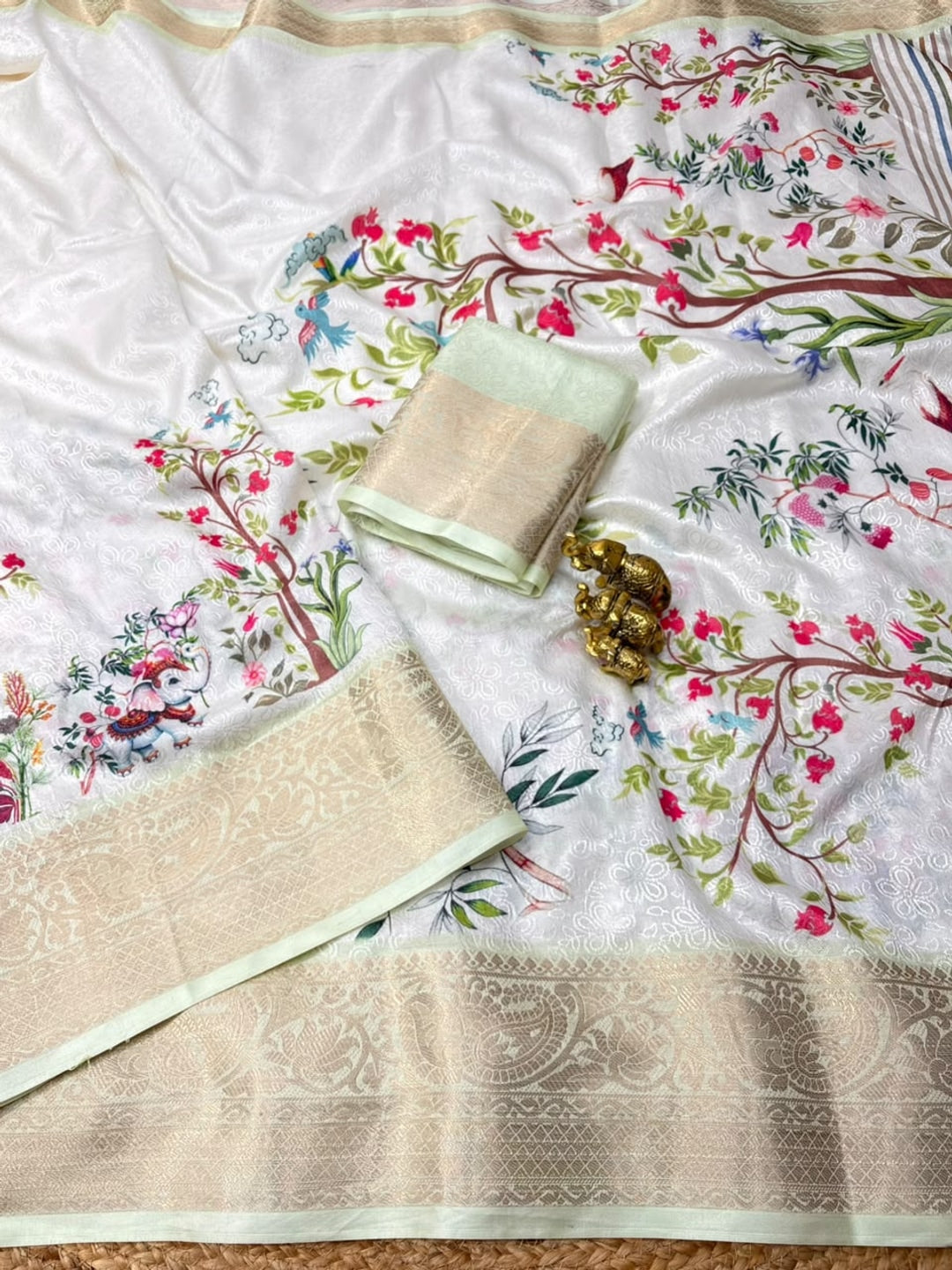 Peachmode White Floral Digital Print Dola Silk Saree With Jacquard Border - Image 4