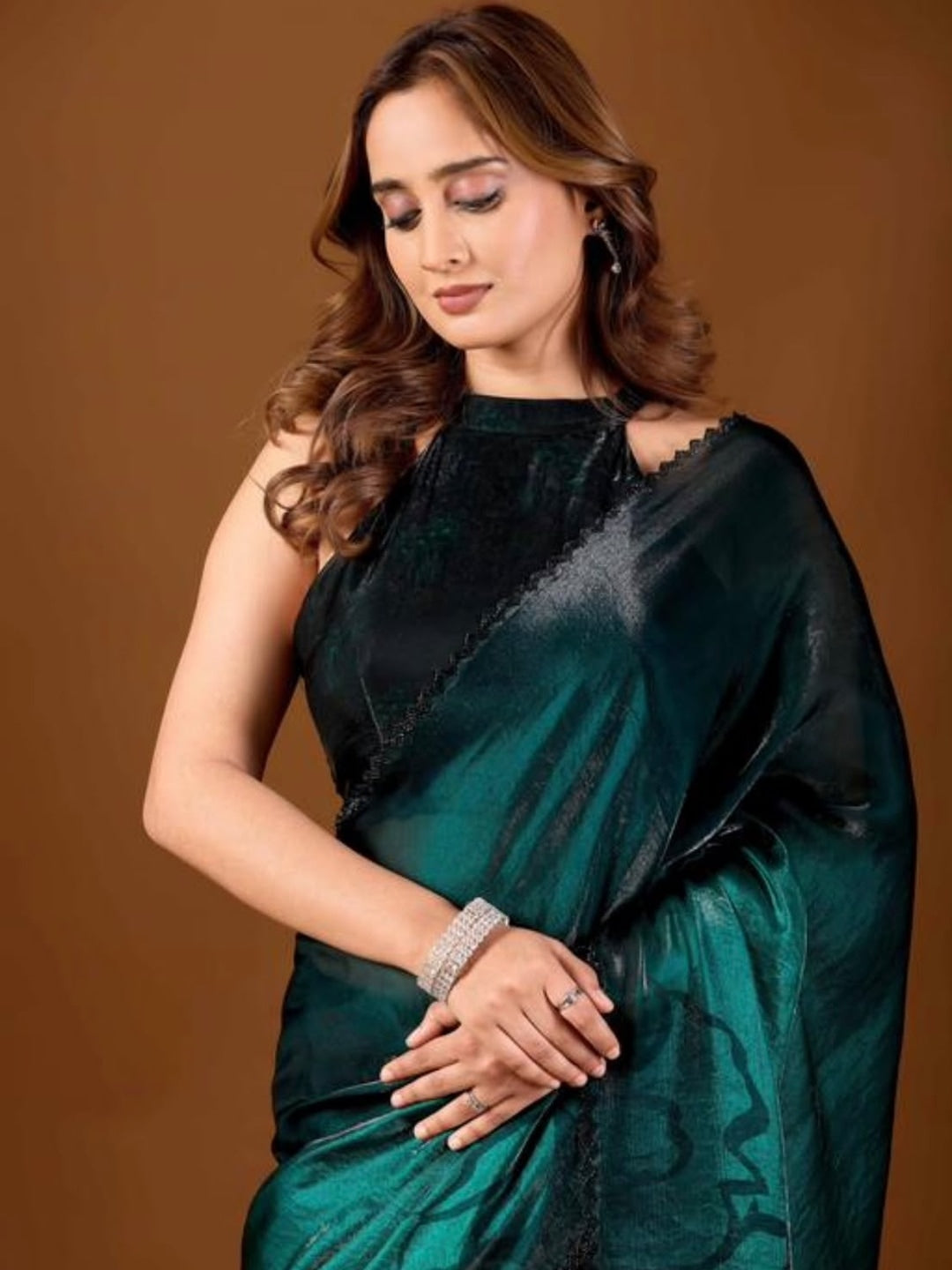 Peachmode Teal Ombre Floral Printed Space Silk Saree With Zarkan Border - Image 2