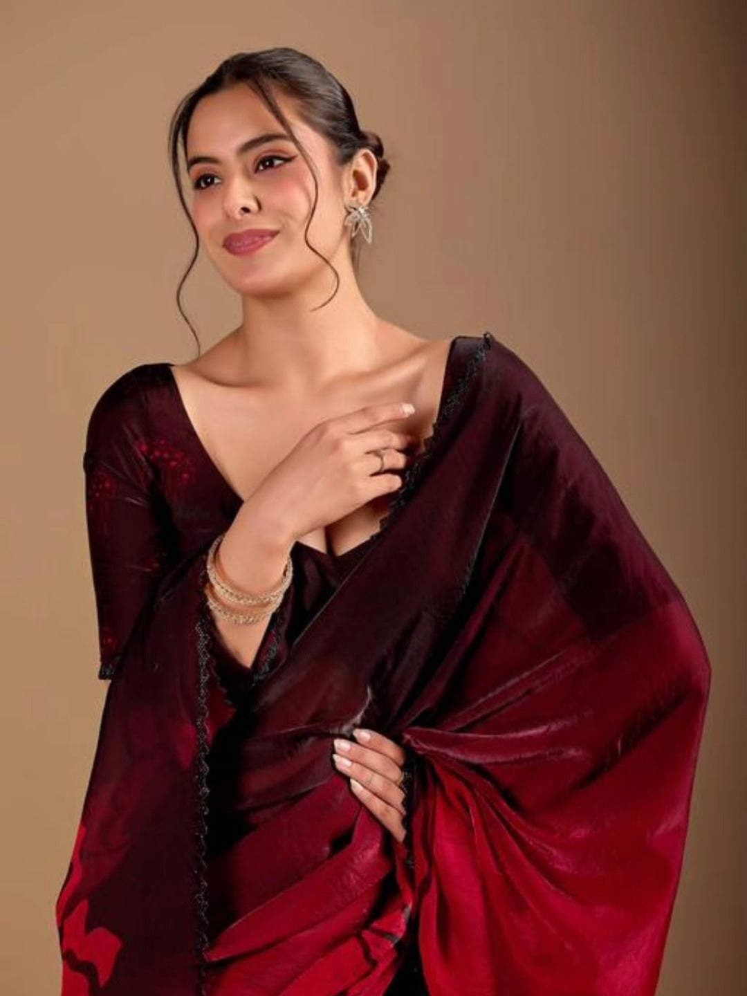 Peachmode Red Ombre Floral Printed Space Silk Saree With Zarkan Border - Image 2