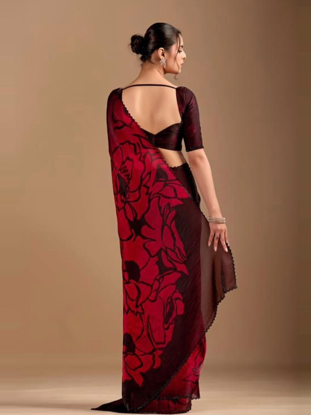 Peachmode Red Ombre Floral Printed Space Silk Saree With Zarkan Border - Image 3