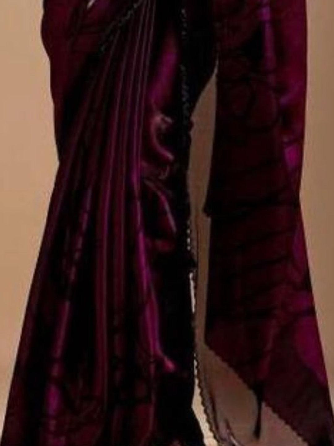 Peachmode Purple Ombre Floral Printed Space Silk Saree With Zarkan Border - Image 5
