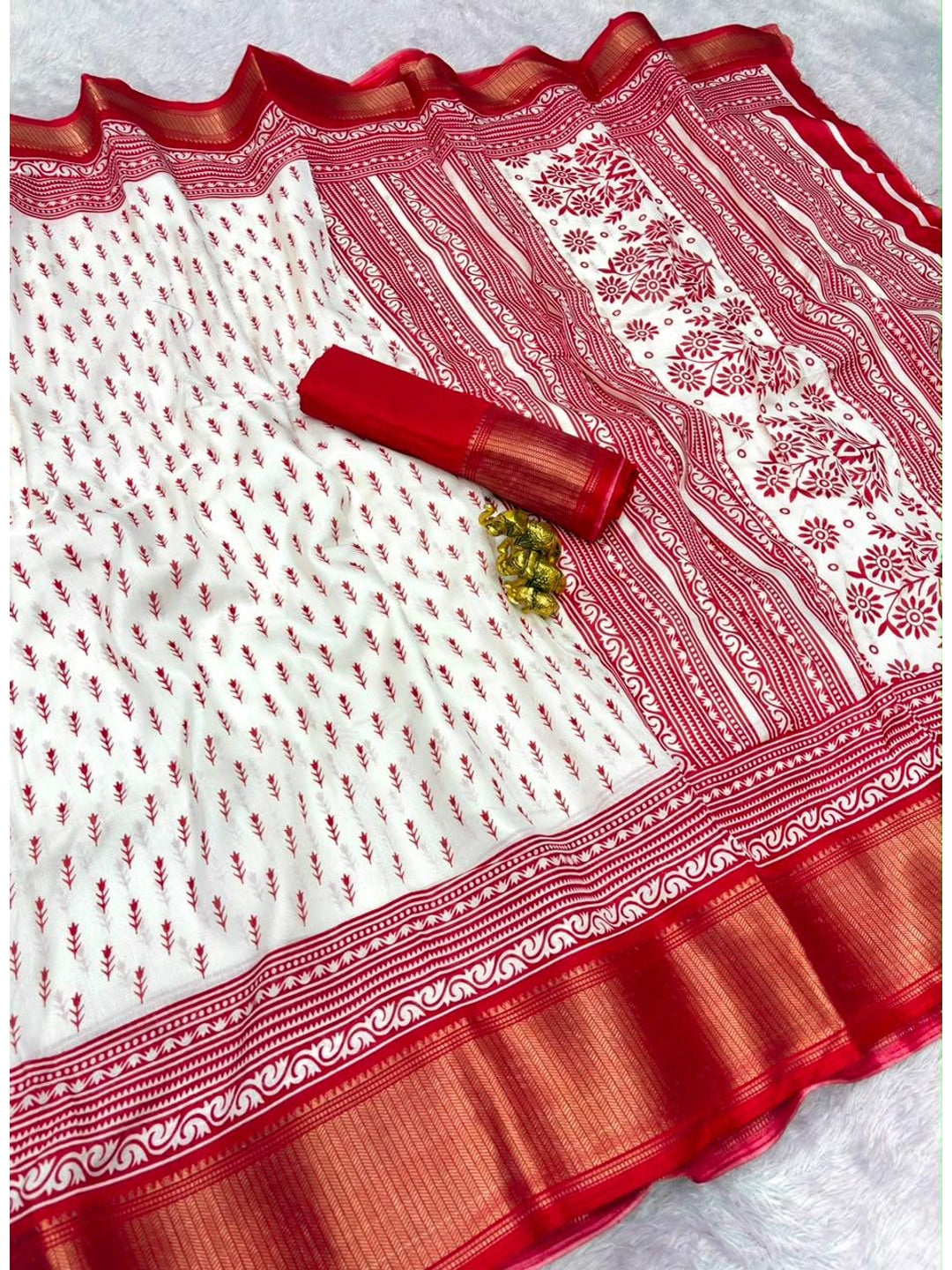 Peachmode White Buti Printed Dola Silk Saree With Red Zari Border - Image 5