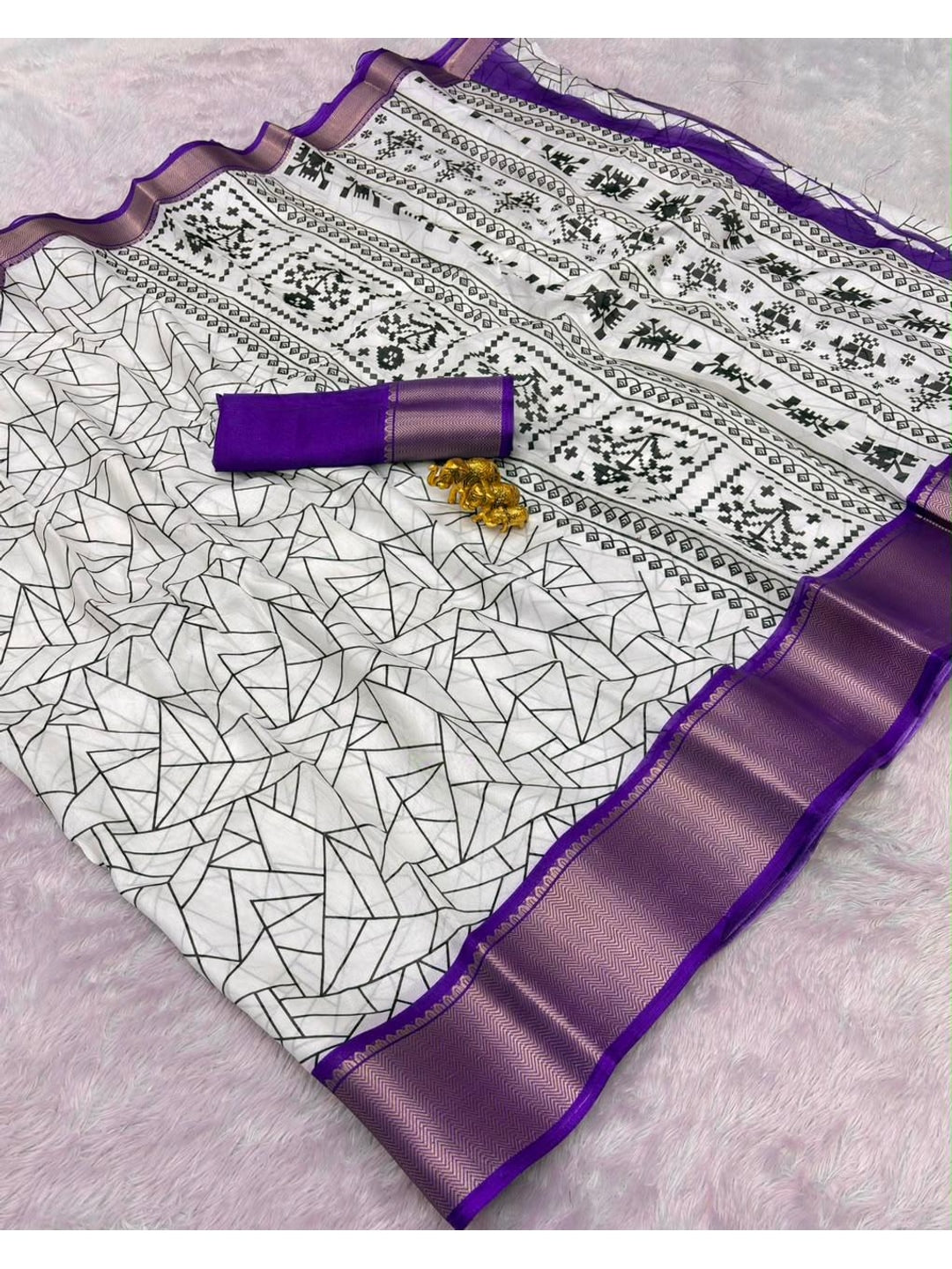 Peachmode White Geometric Printed Dola Silk Saree With Purple Zari Border - Image 3