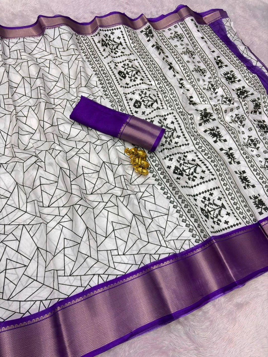 Peachmode White Geometric Printed Dola Silk Saree With Purple Zari Border - Image 4