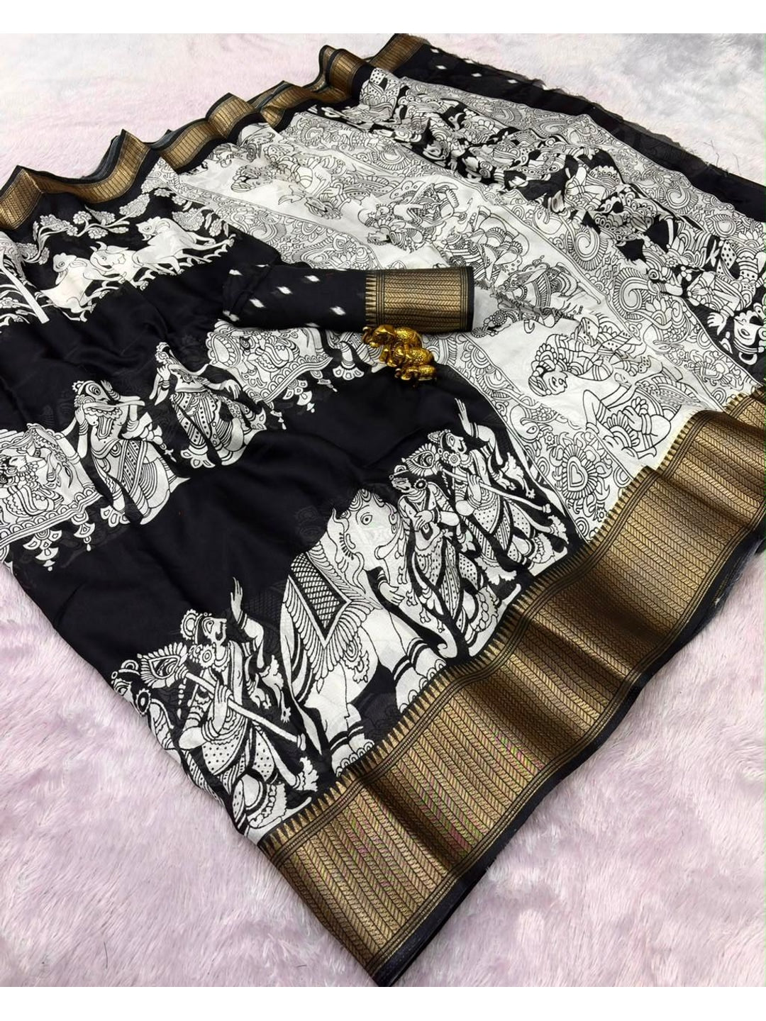 Peachmode Black Kalamkari Printed Dola Silk Saree With Black Zari Border - Image 3