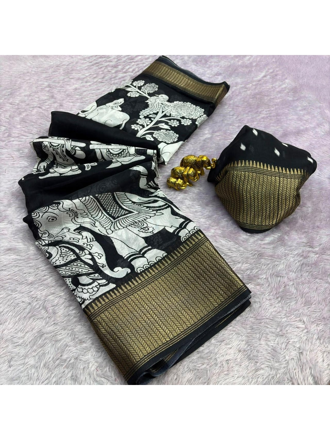 Peachmode Black Kalamkari Printed Dola Silk Saree With Black Zari Border - Image 5