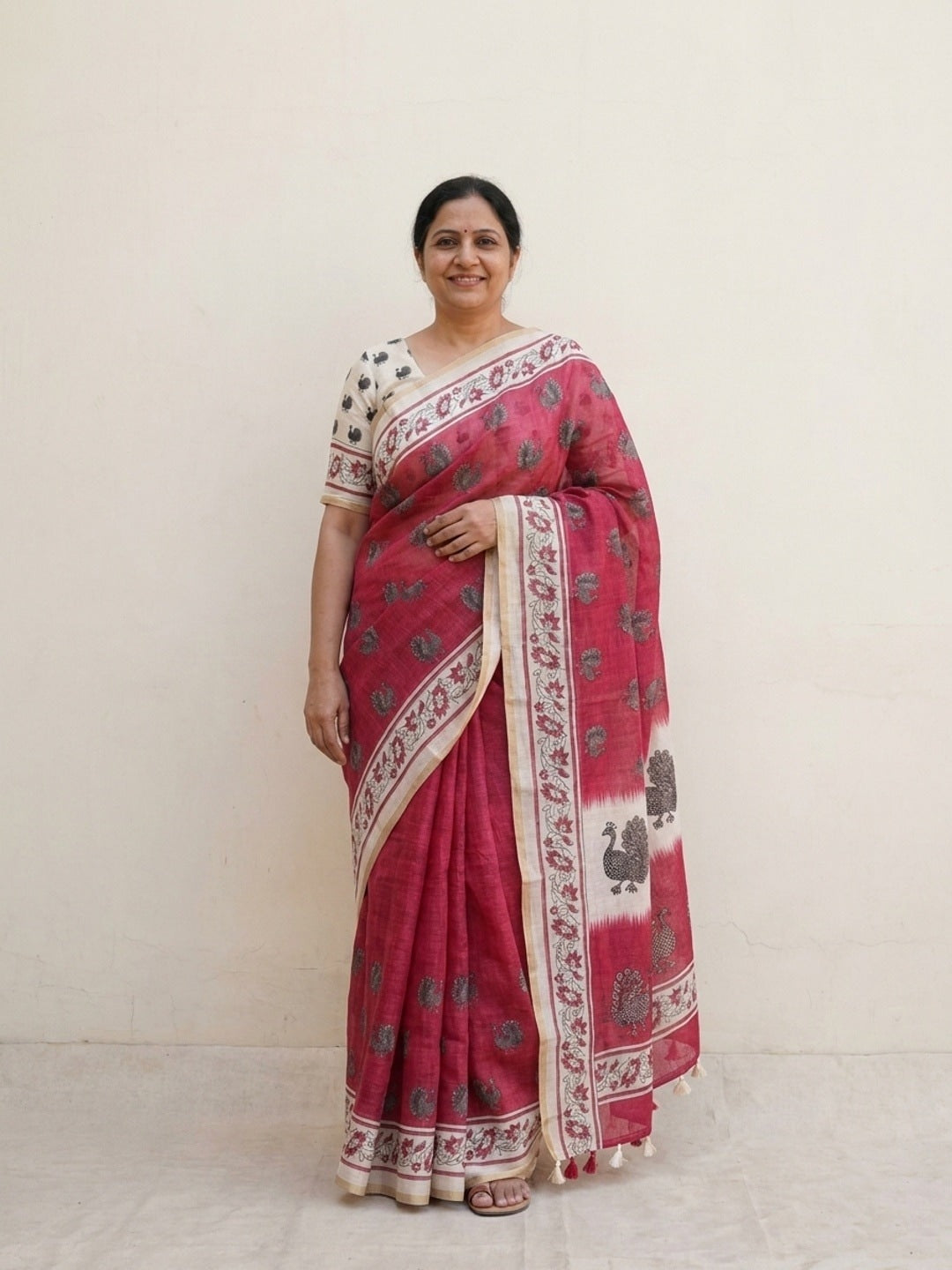Peachmode Red Animal Print Linen Cotton Saree - Image 1