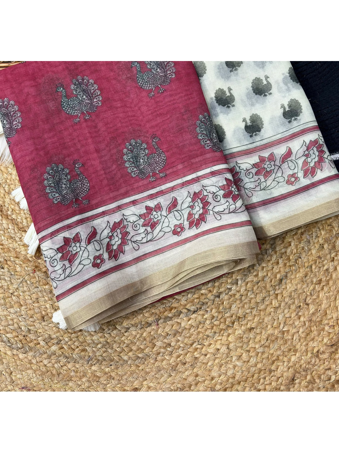 Peachmode Red Animal Print Linen Cotton Saree - Image 4