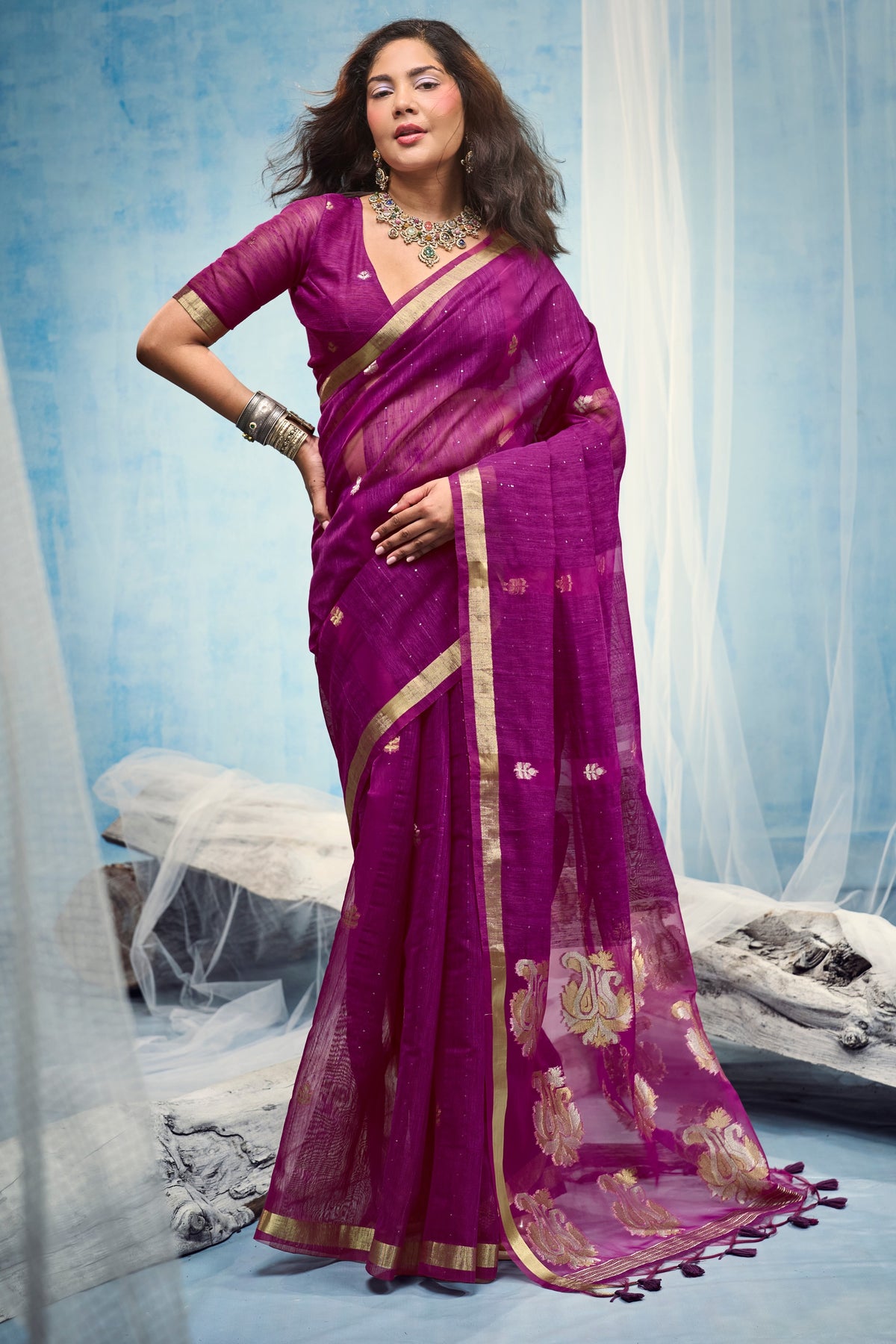 Peachmode Magenta Pure Munga Silk Handloom Woven Saree - Image 1