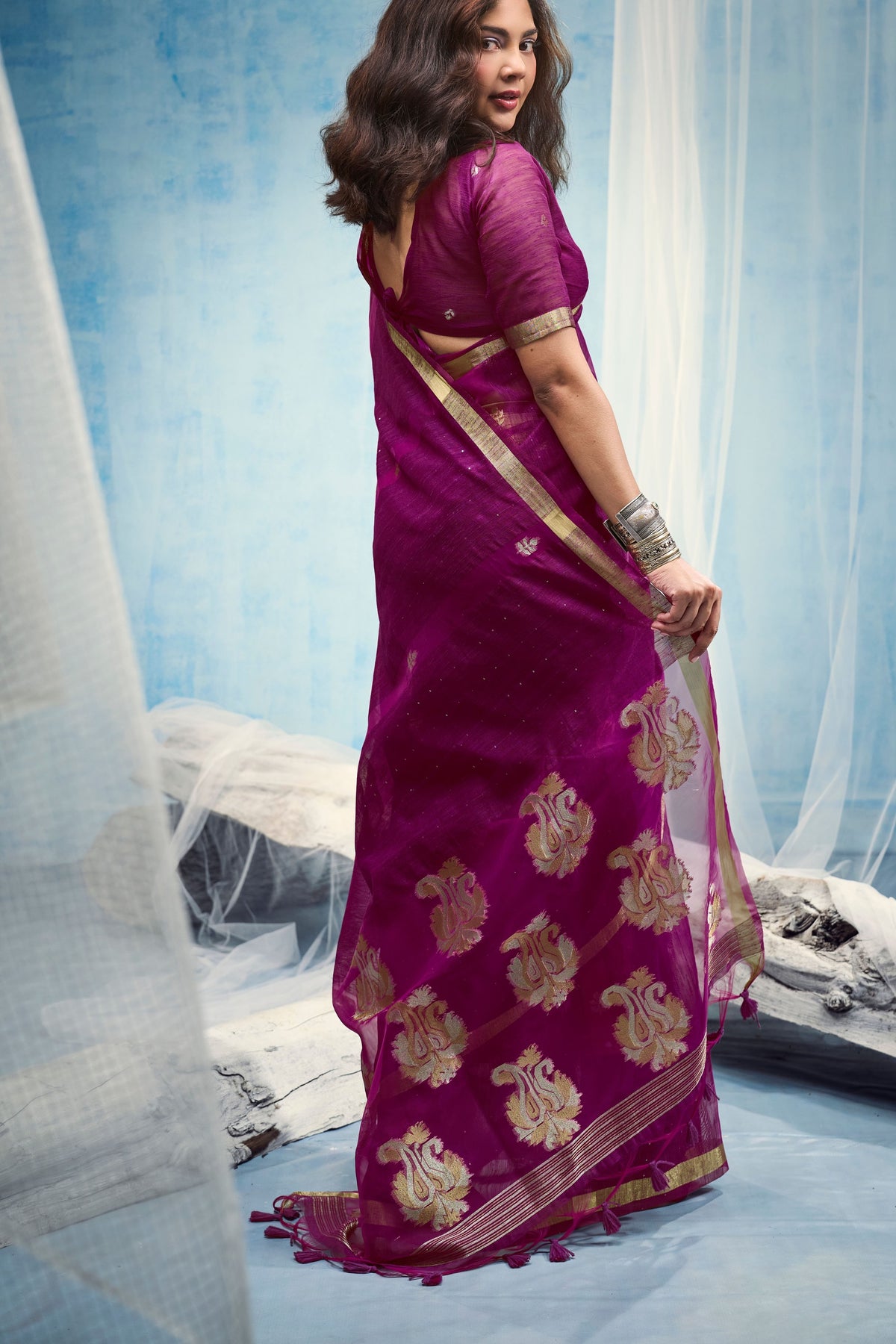Peachmode Magenta Pure Munga Silk Handloom Woven Saree - Image 3