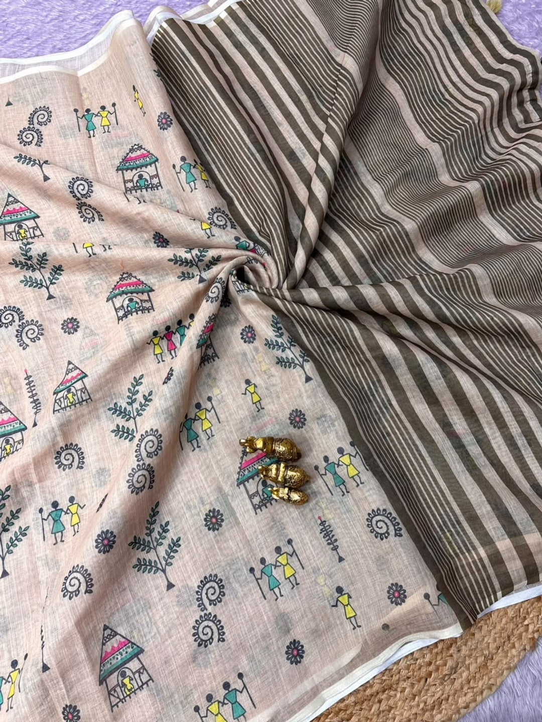Peachmode Beige Warli Printed Linen Saree - Image 3