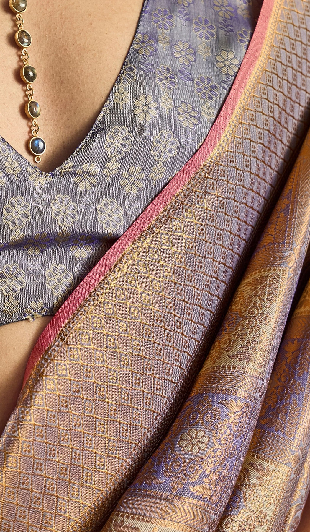 Peachmode Grey Handloom Silk Woven Saree - Image 5
