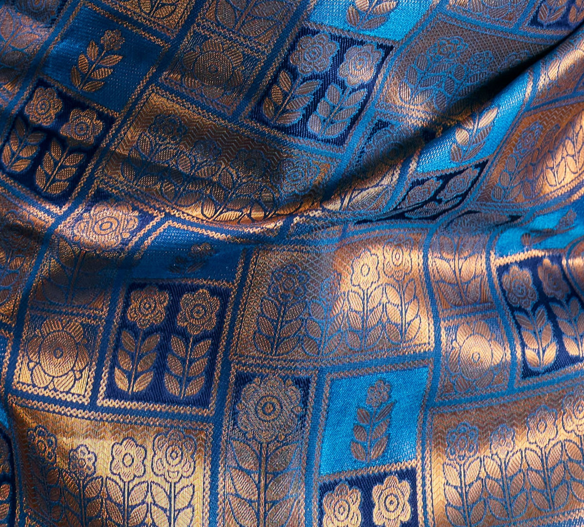 Peachmode Navy Blue Handloom Silk Woven Saree - Image 5
