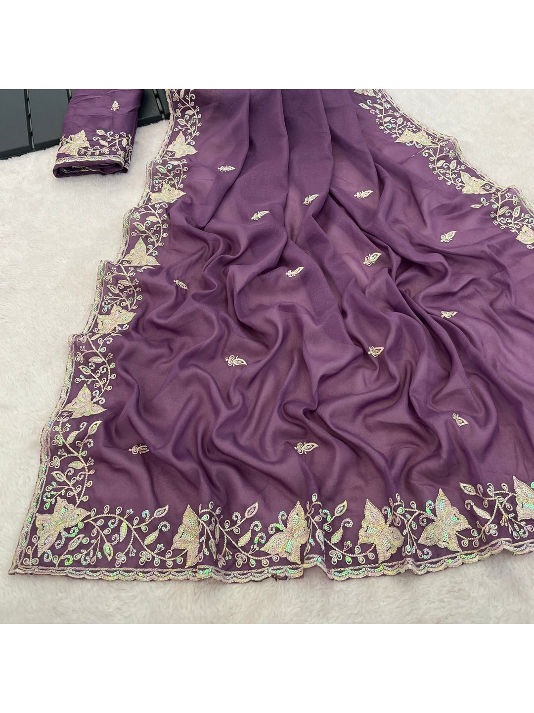 Peachmode Lavender Embroidered Georgette Silk Saree - Image 4