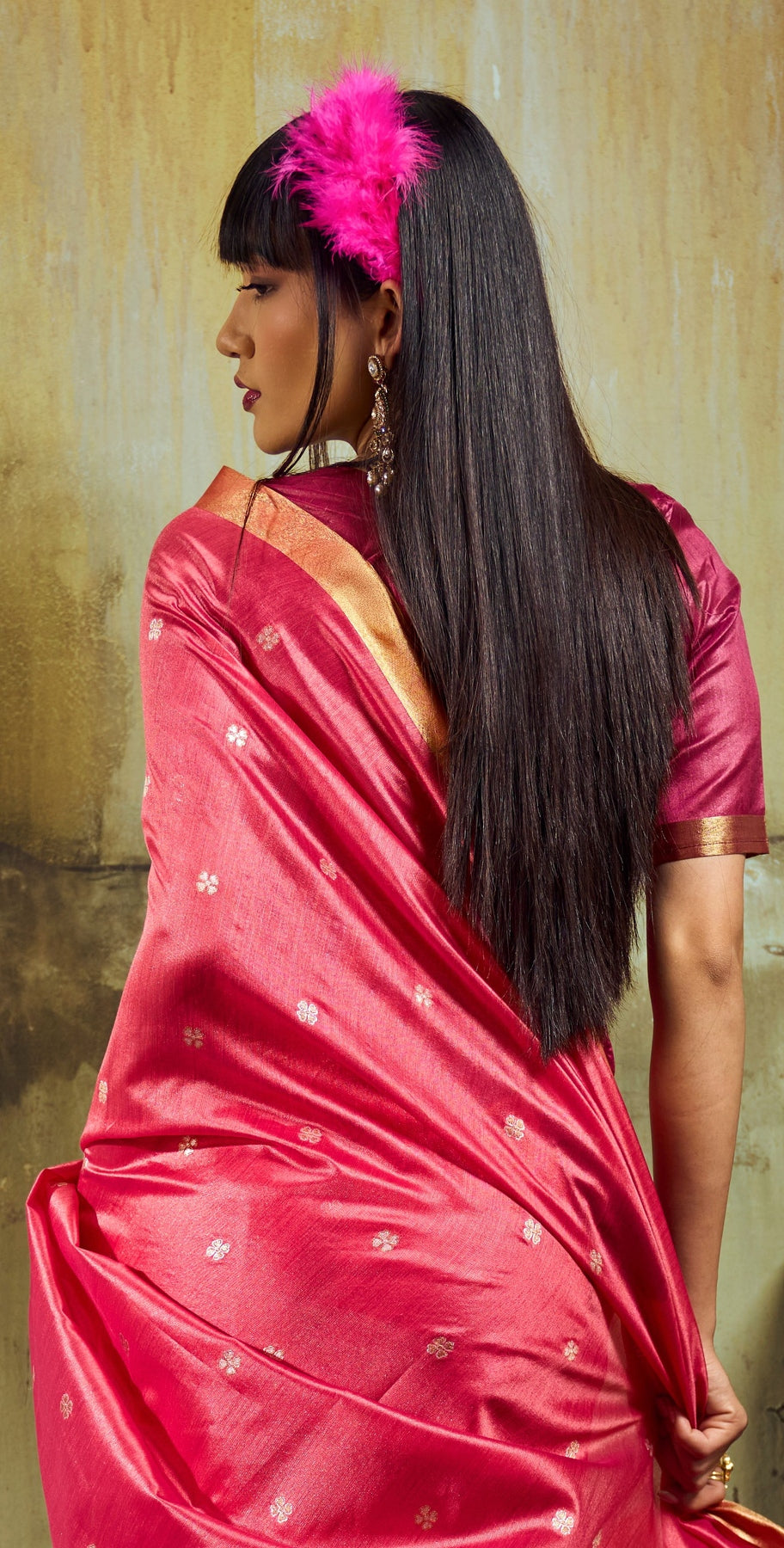 Peachmode Pink Handloom Silk Woven Saree - Image 2