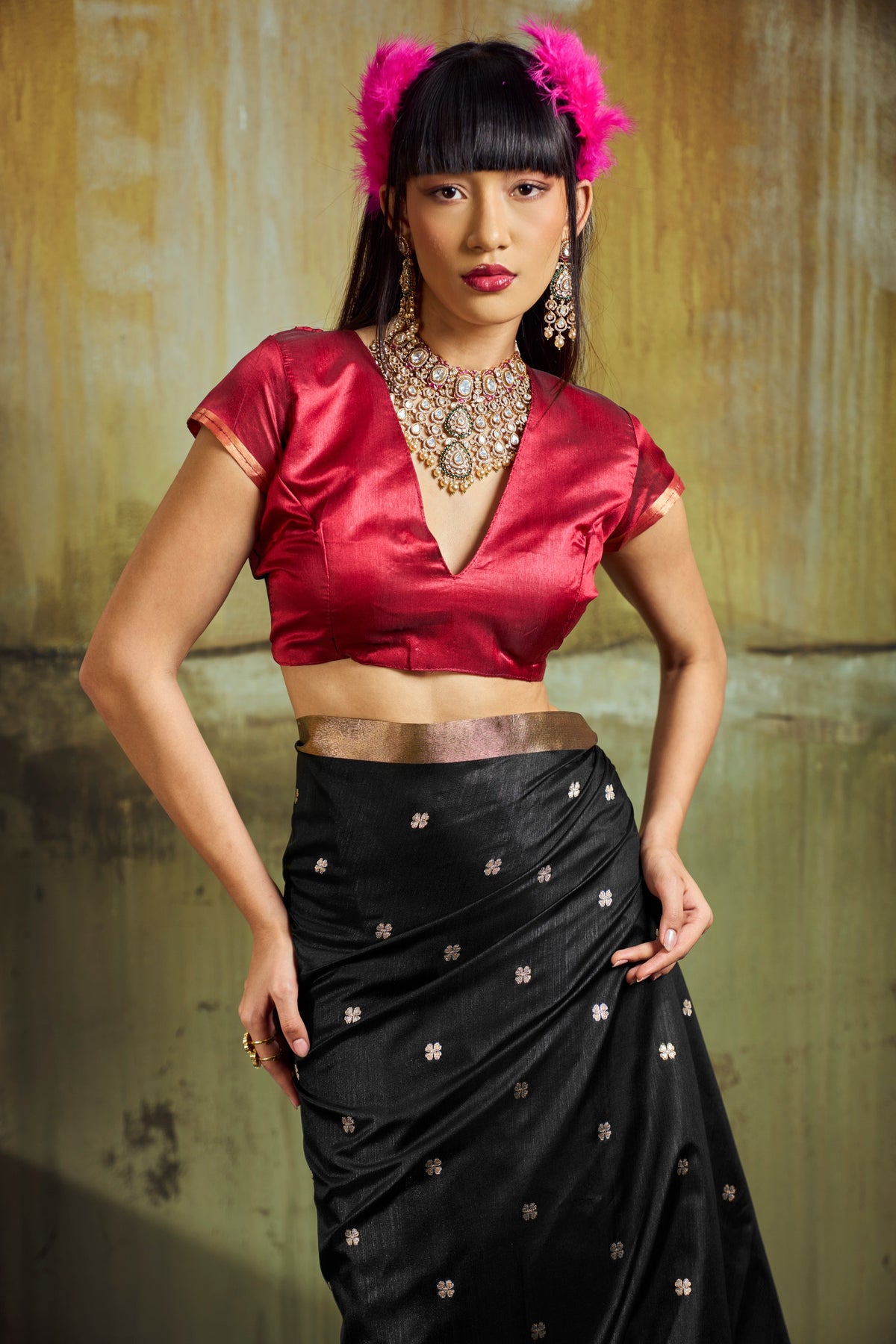 Peachmode Black Handloom Silk Woven Saree - Image 3