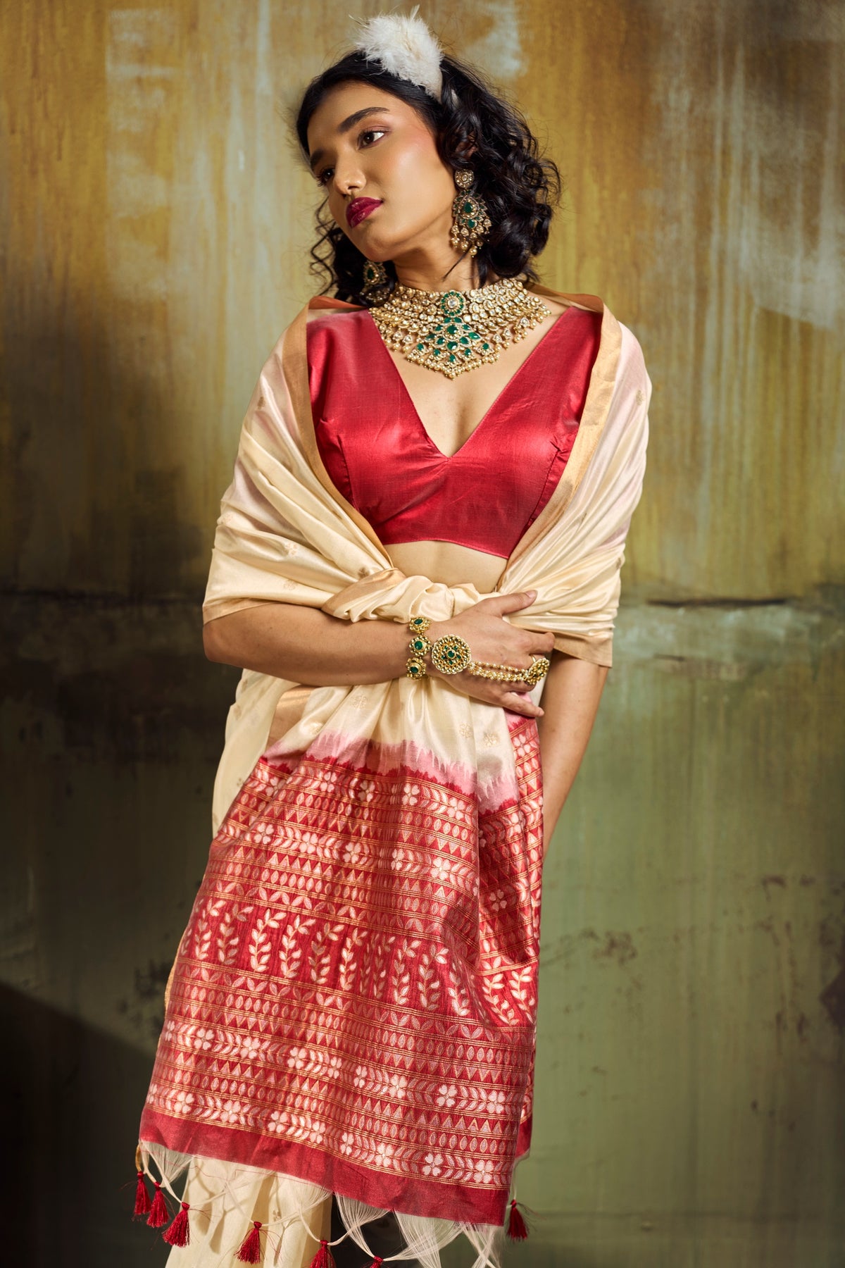 Peachmode Cream Handloom Silk Woven Saree - Image 4