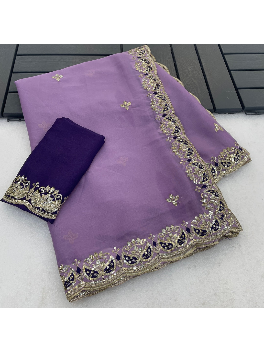 Peachmode Mauve Embroidered Georgette Silk Saree - Image 3