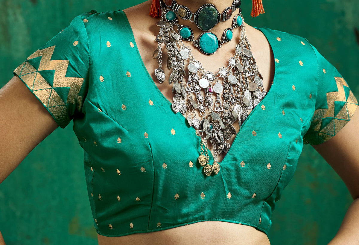 Peachmode Green Satin Handloom Woven Saree - Image 3