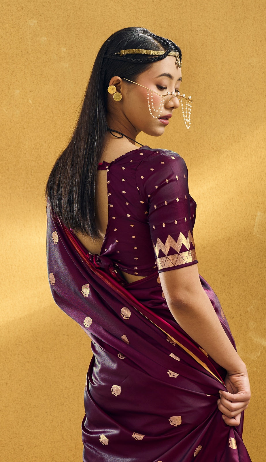 Peachmode Wine Satin Handloom Woven Saree - Image 3