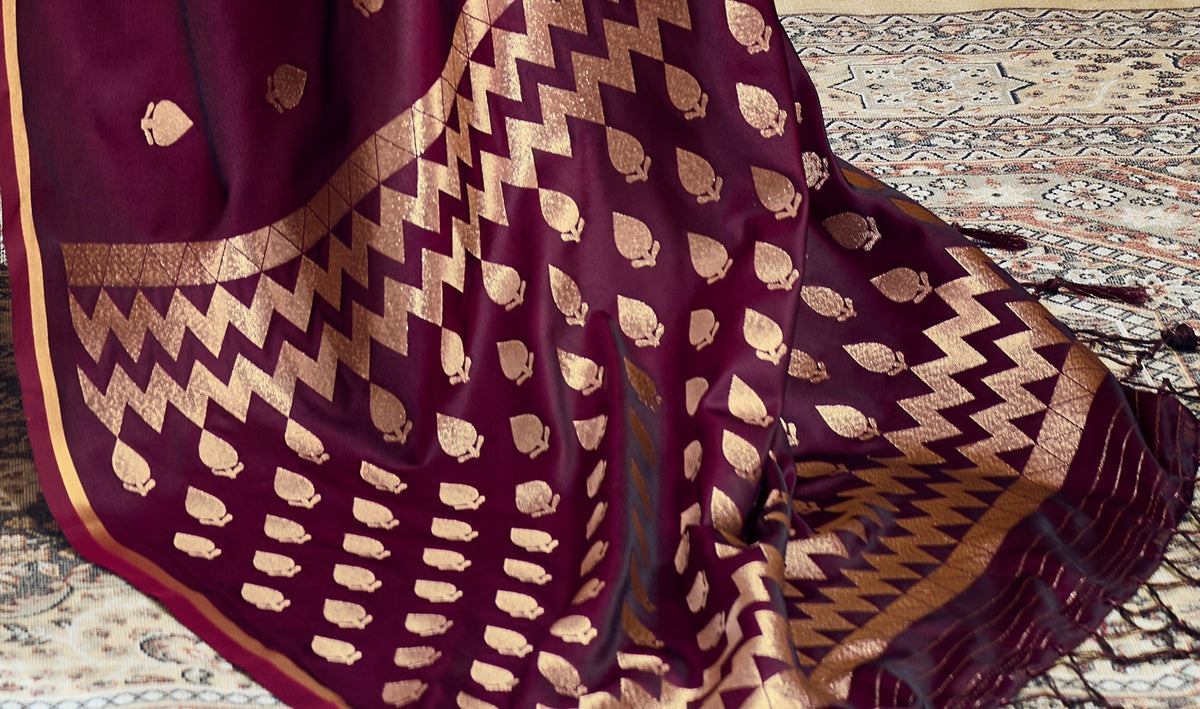 Peachmode Wine Satin Handloom Woven Saree - Image 5