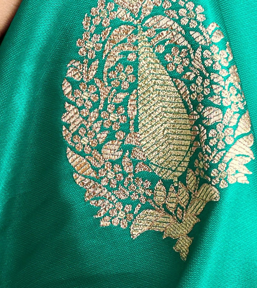 Peachmode Green Satin Handloom Woven Saree - Image 5