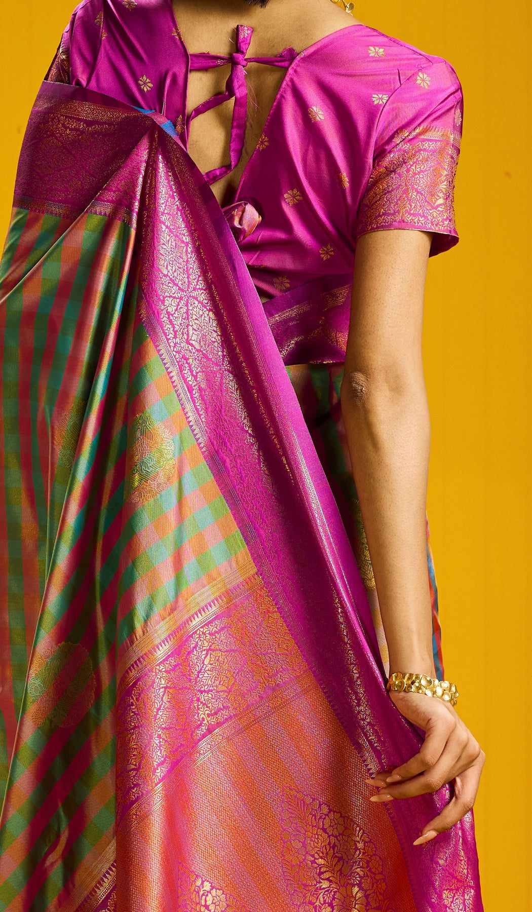 Peachmode Green Pure Silk Handloom Woven Saree - Image 2