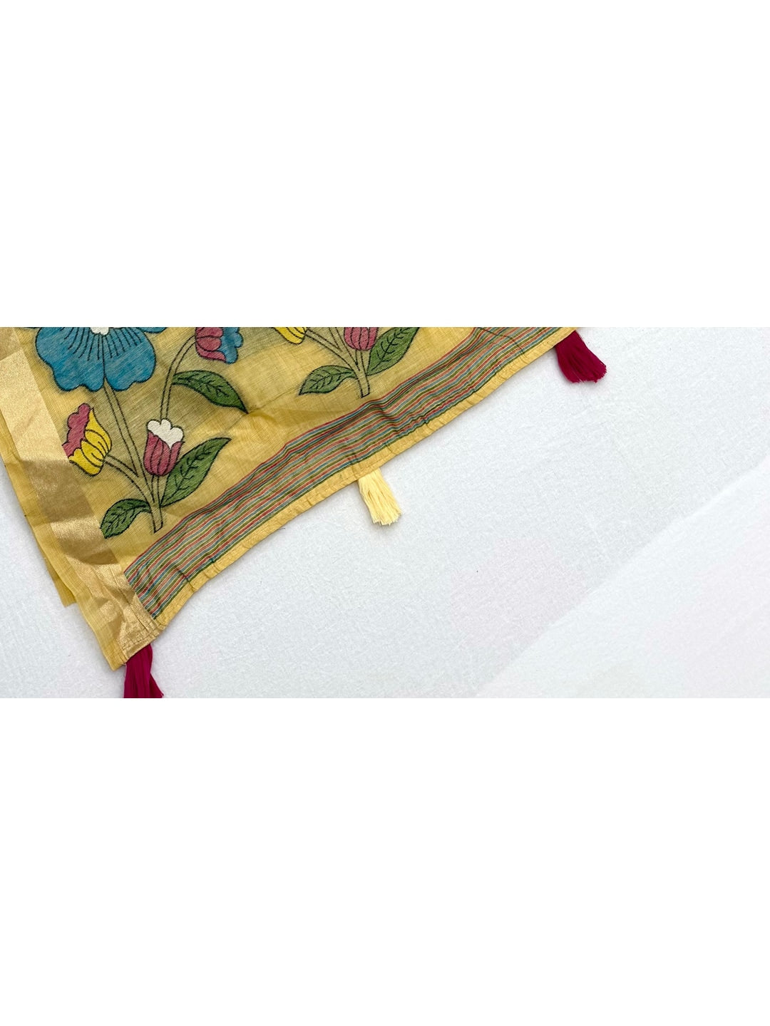 Peachmode Yellow Woven Cotton Blend Saree - Image 4