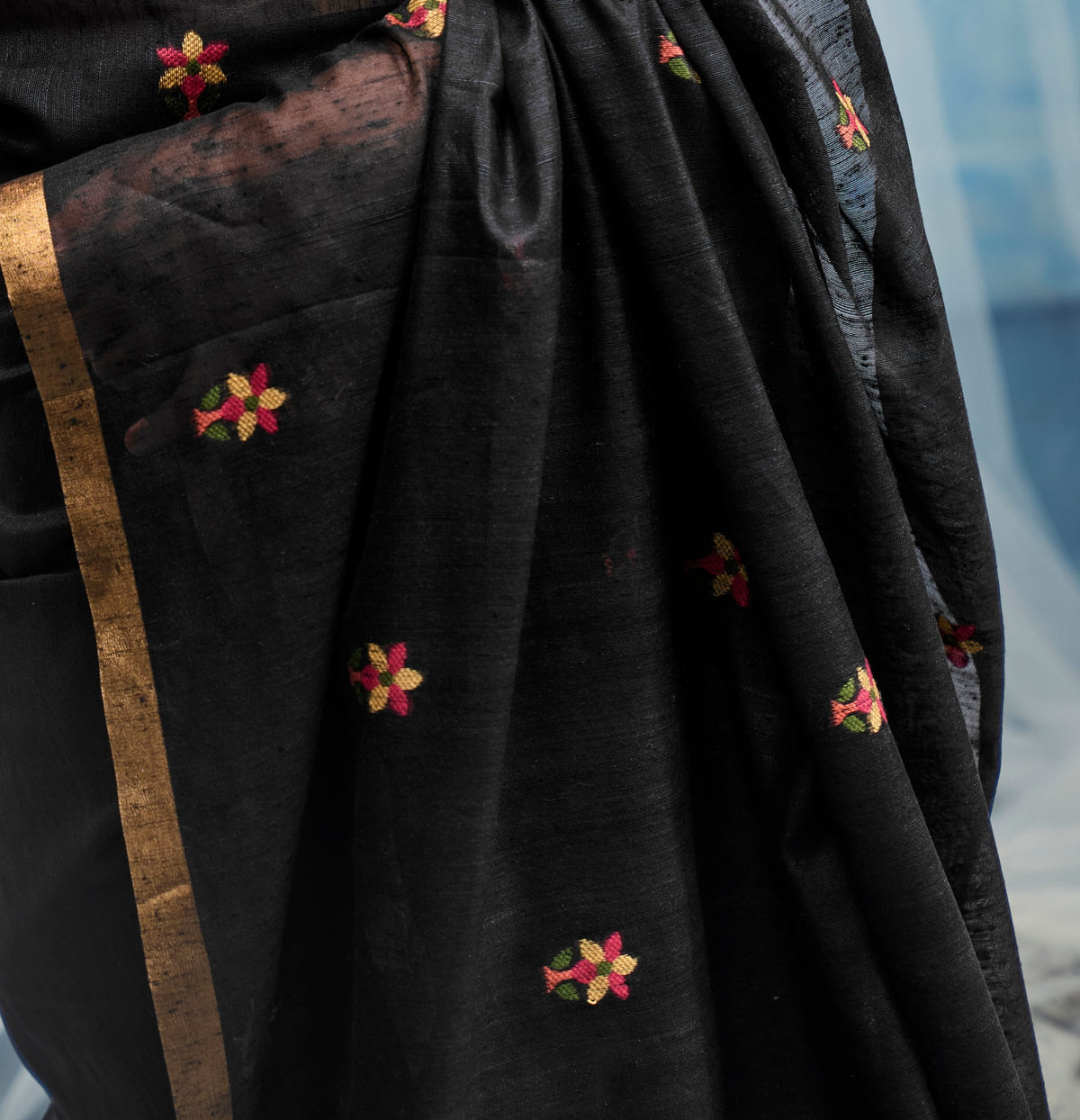Peachmode Black Munga Cotton Handloom Woven Saree - Image 5