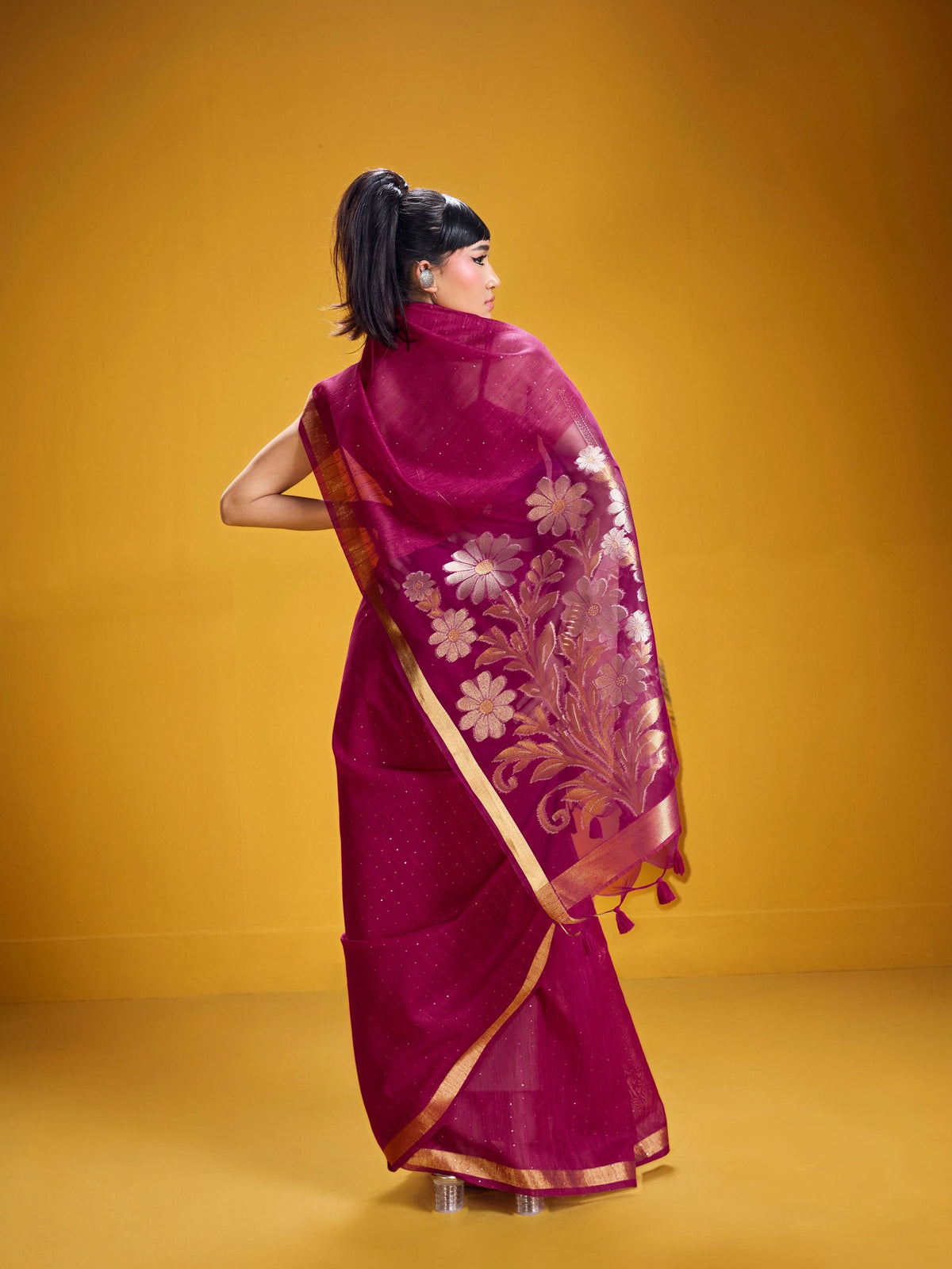 Peachmode Magenta Pure Munga Silk Handloom Woven Saree - Image 2