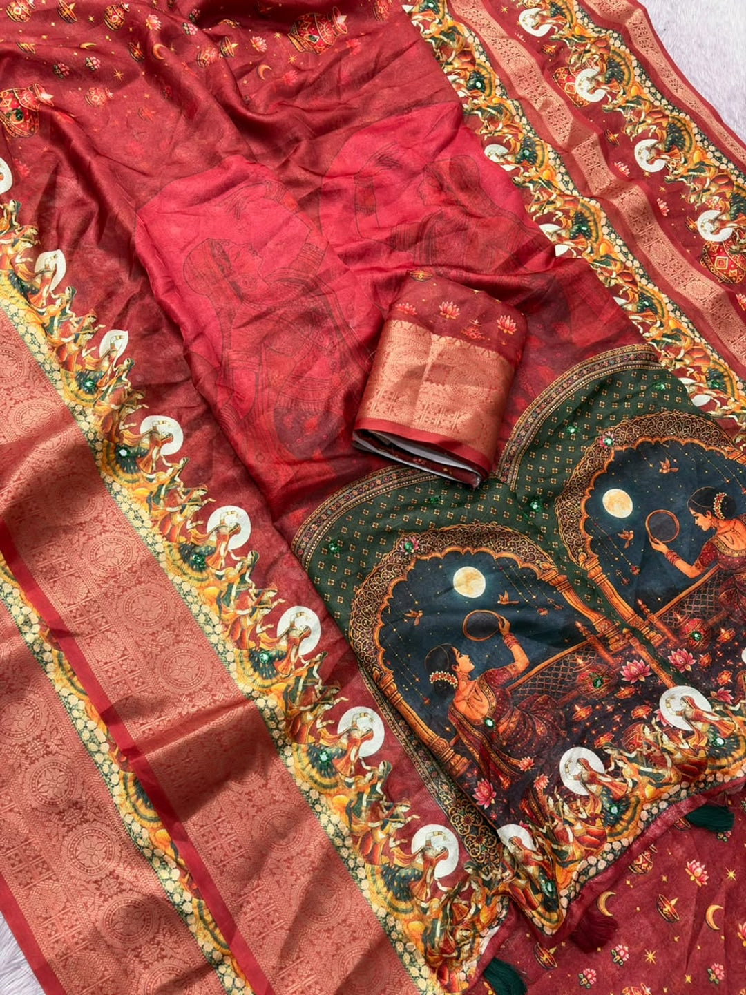 Peachmode Maroon Karwa Chauth Printed Dola Silk Saree With Mirror Work - Image 4