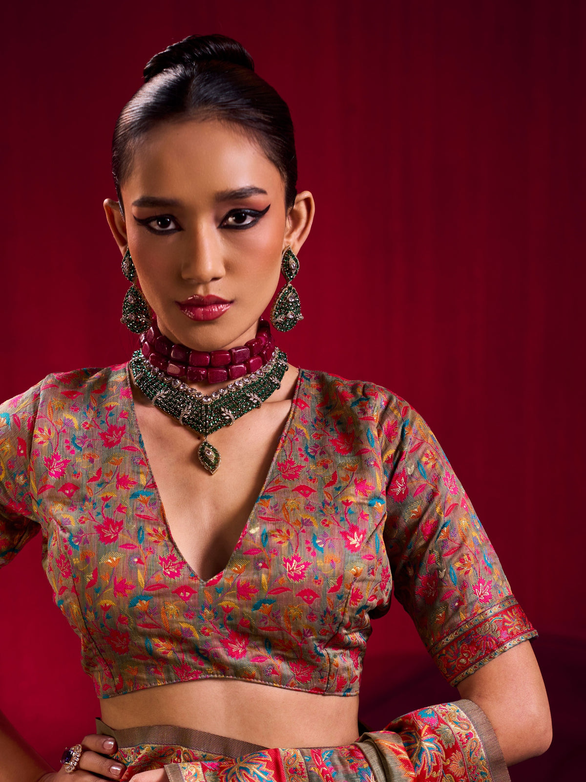 Peachmode Olive Modal Cotton Kashmiri Weaving Saree - Image 3