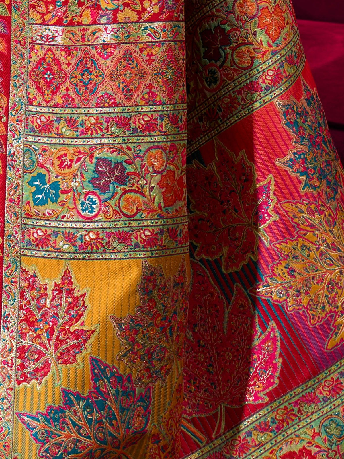 Peachmode Green Modal Cotton Kashmiri Weaving Saree - Image 5