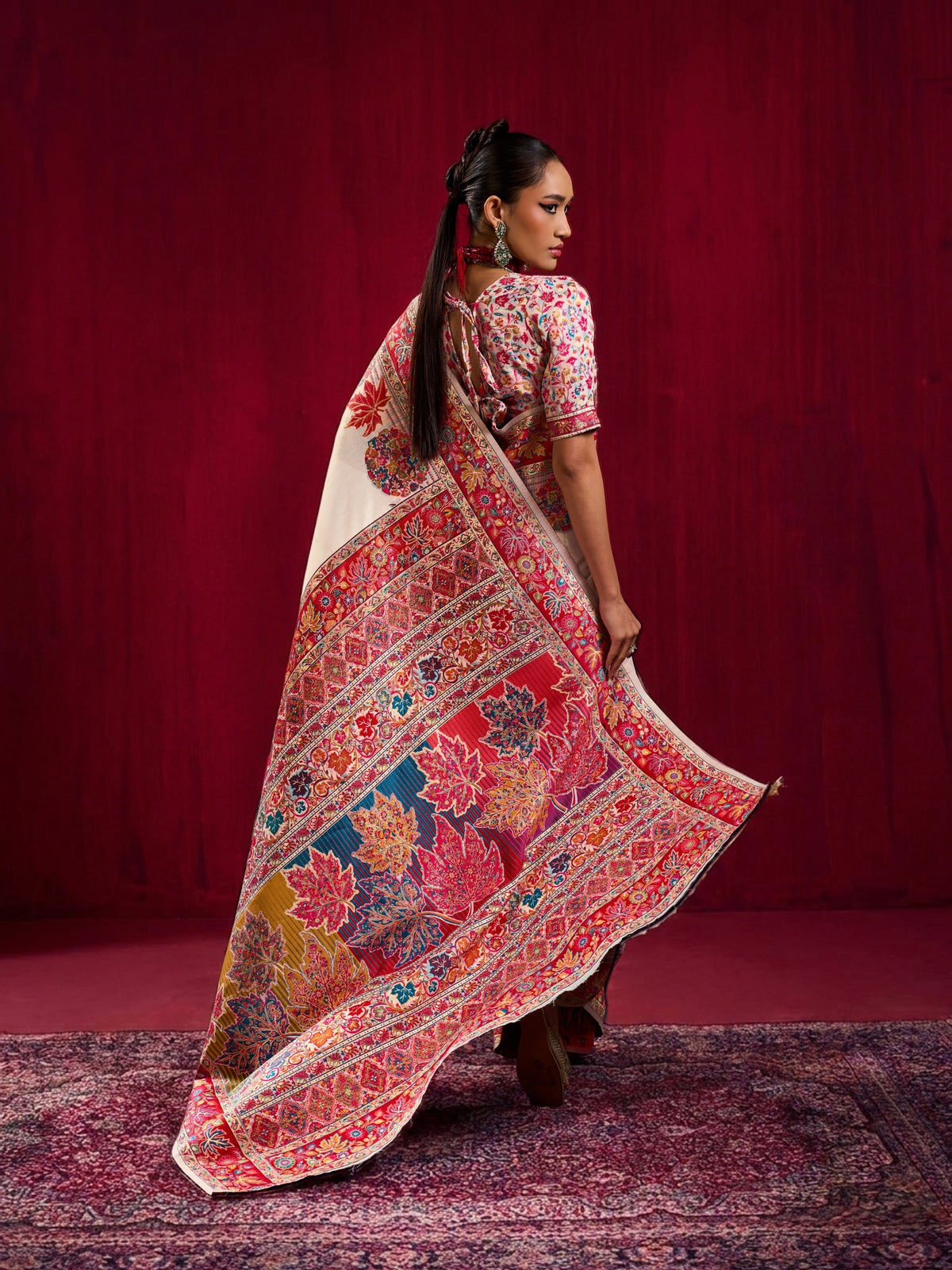 Peachmode Offwhite Modal Cotton Kashmiri Weaving Saree - Image 2