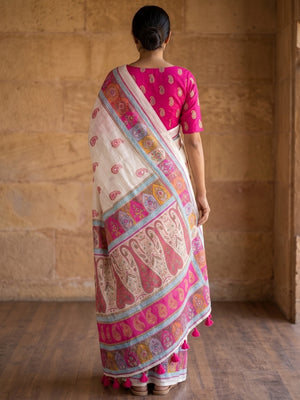 Peachmode Pink Paisley Printed Linen Saree With Mirror Work - Image 2