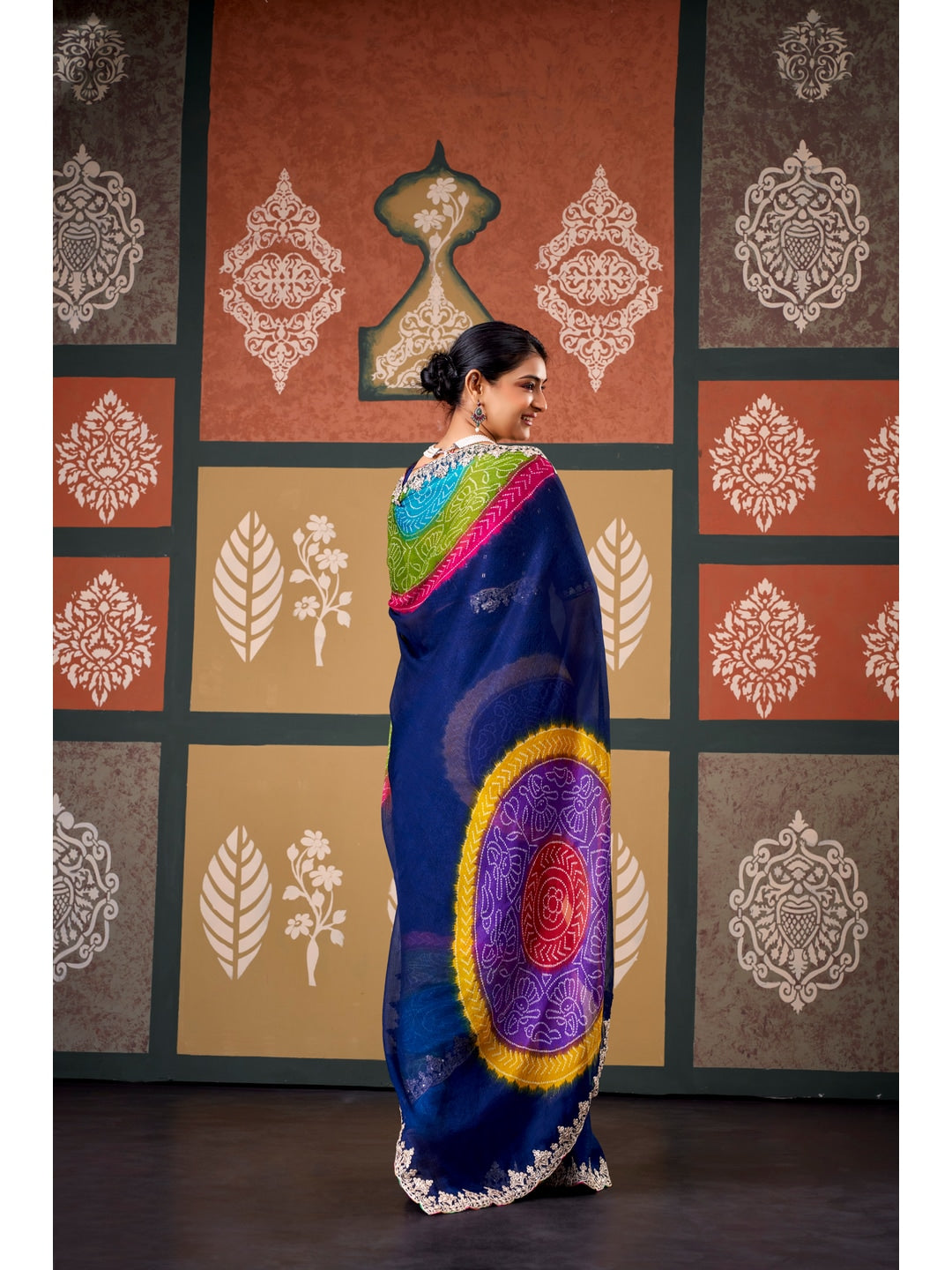 Peachmode Navy Blue Bandhani Printed Chiffon Saree With Embroidered Border - Image 2