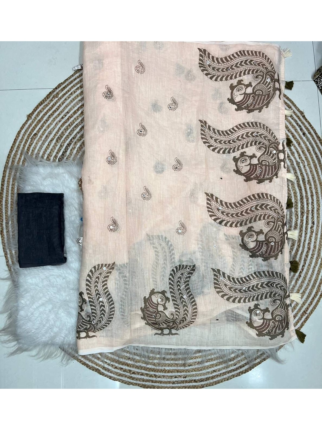 Peachmode Peach Peacock Paisley Printed Linen Saree With Mirror Work - Image 5