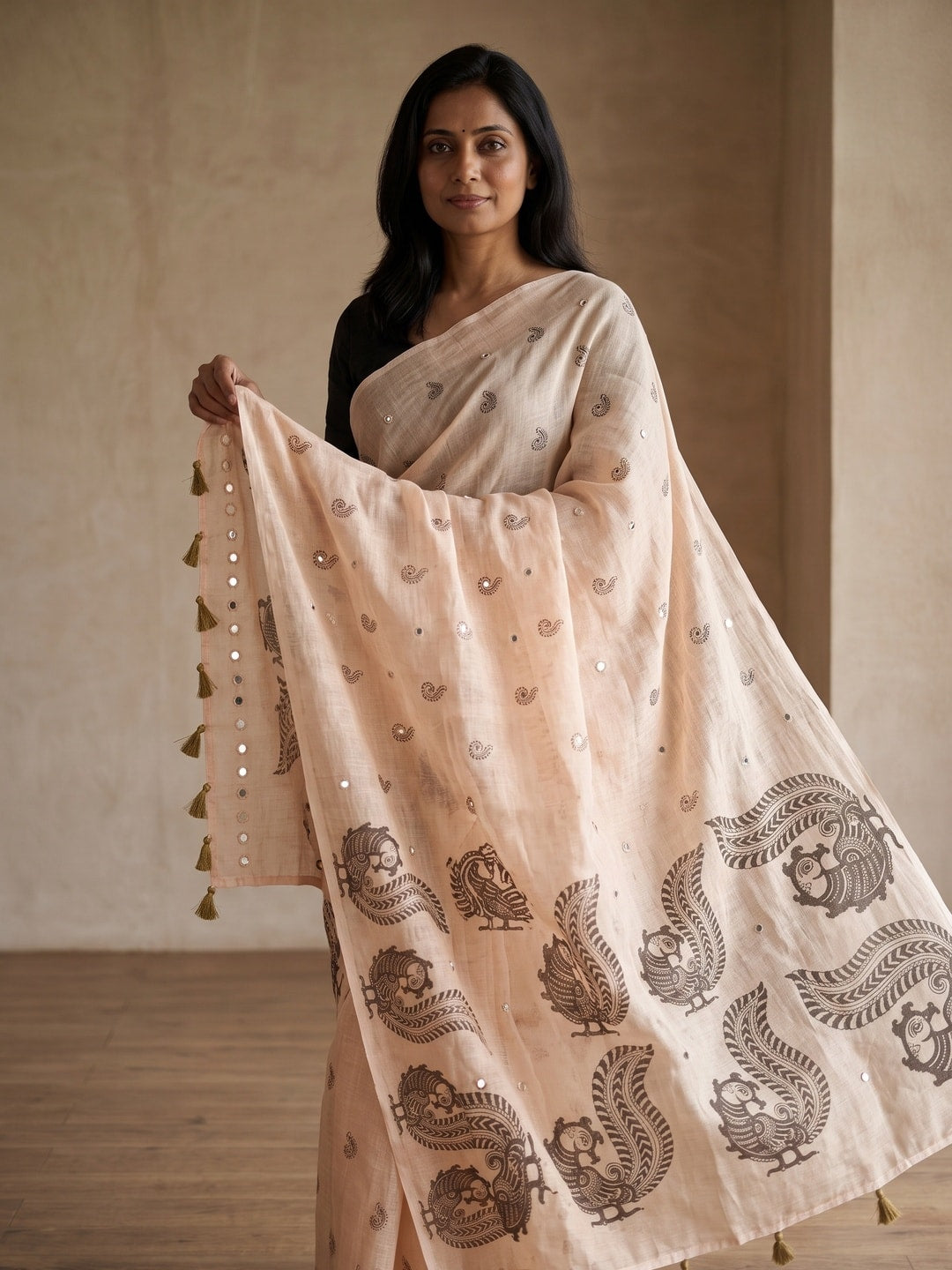 Peachmode Peach Peacock Paisley Printed Linen Saree With Mirror Work - Image 4