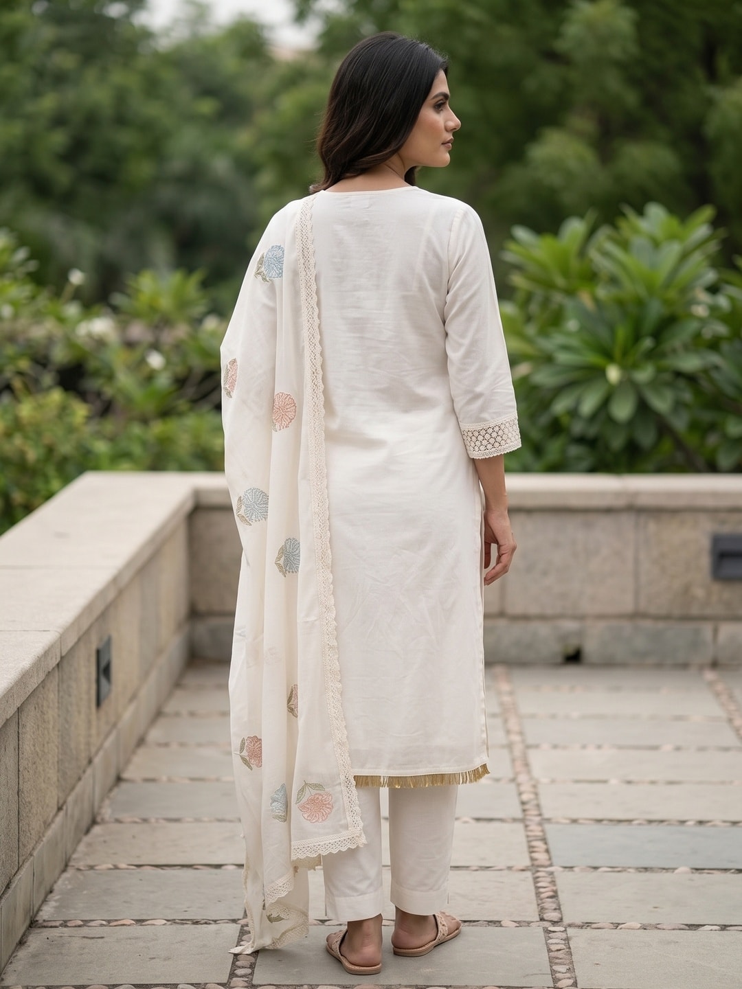 Peachmode Ivory Mul Cotton Embroidered Salwar Suit - Image 4