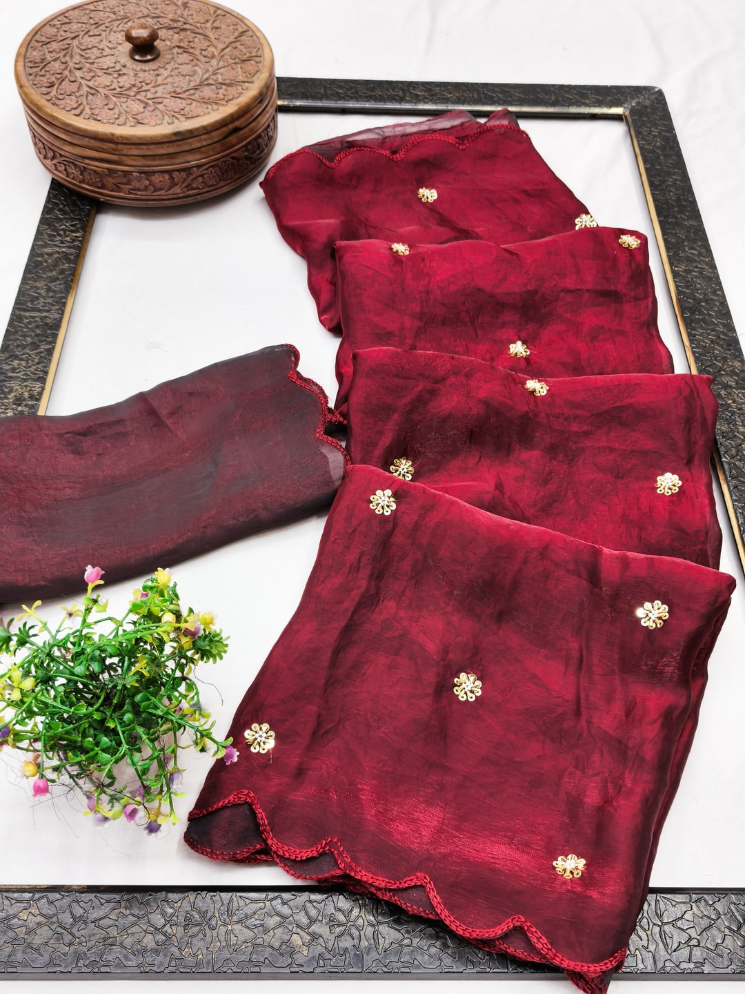 Peachmode Red Fendy Satin Saree With Beads Work - Image 4