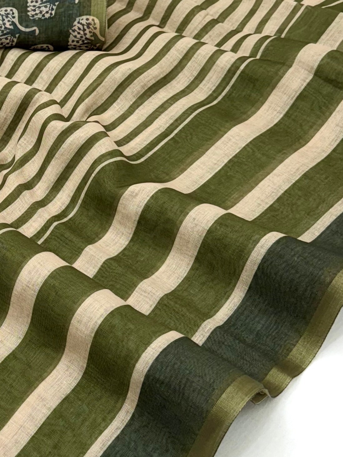 Peachmode Olive Green Striped Linen Saree With Zari Border - Image 4