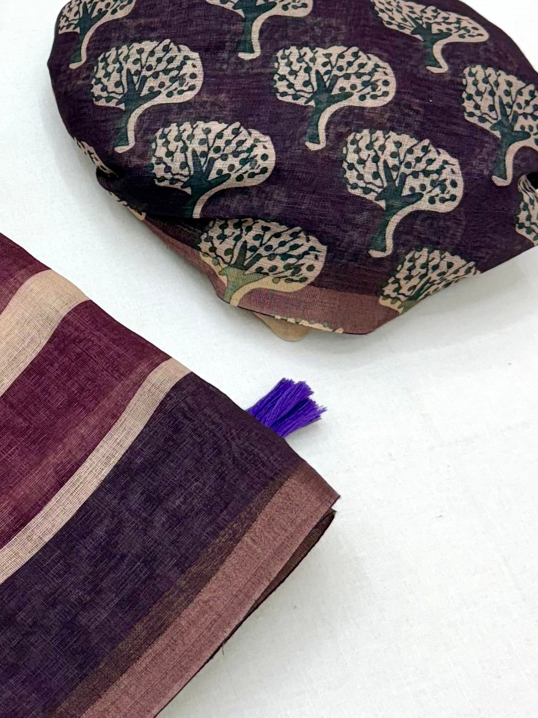 Peachmode Wine Striped Linen Saree With Zari Border - Image 3