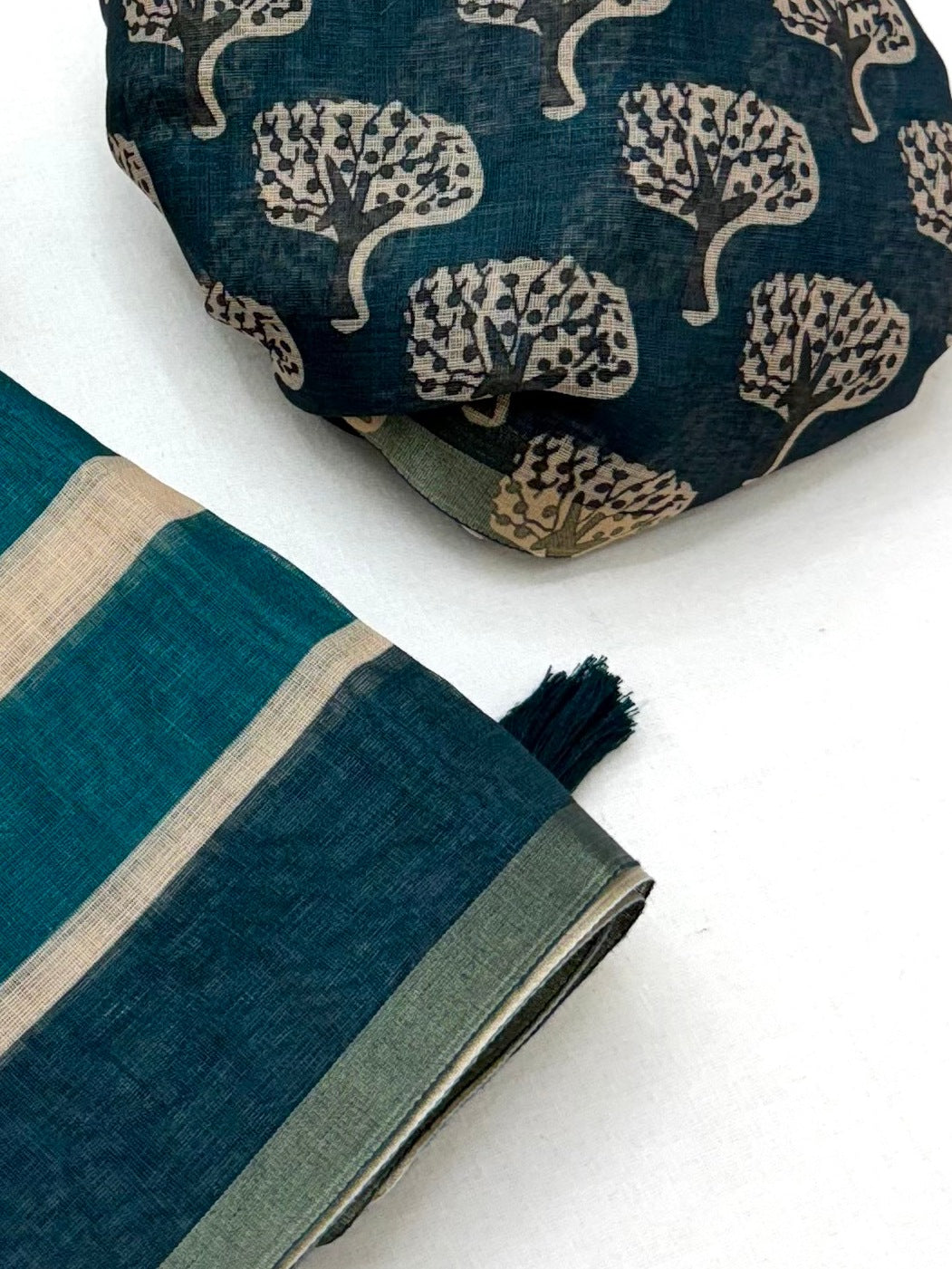 Peachmode Teal Striped Linen Saree With Zari Border - Image 3